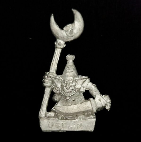 Orcs and Goblins Night Goblin Standard Bearer