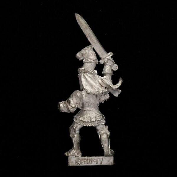 Bretonnian Knights of the Realm Hero on Foot