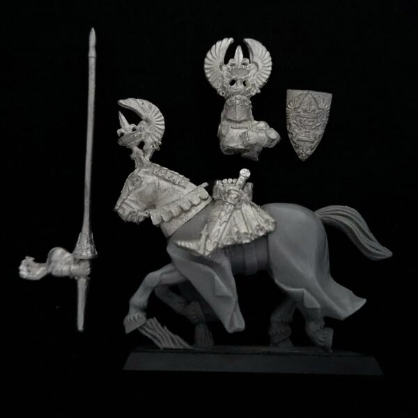 Bretonnia Grail Knight Bretonnia Grail Knight