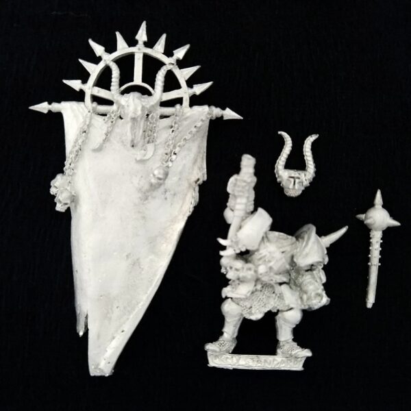 Chaos Warriors Limited Edition Army Standard Bearer