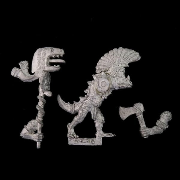 Lizardmen Saurus Warriors Standard Bearer