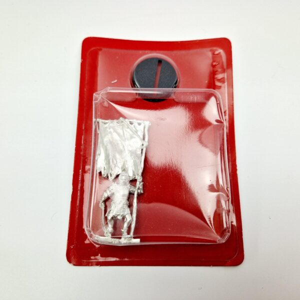 Mordor Orc Banner Bearer