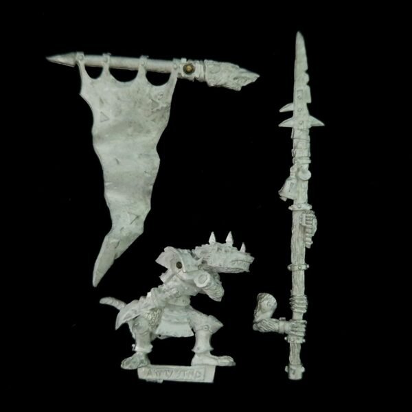 Skaven Battle Standard Bearer
