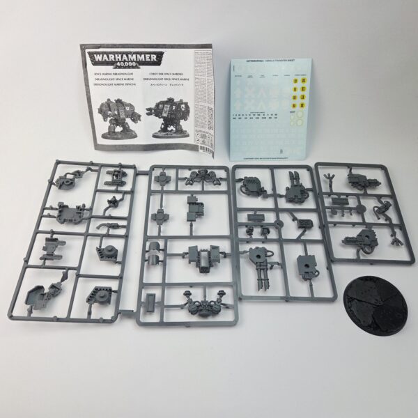 Space Marines Dreadnought