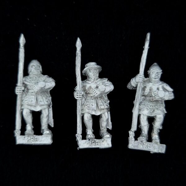 Bretonnia Men at Arms with Spears