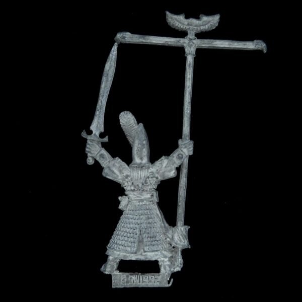 High Elves Standard Bearer