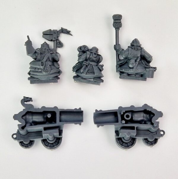 A photo of a 7th Edition Battle For Skull Pass Dwarf Cannon Warhammer miniature