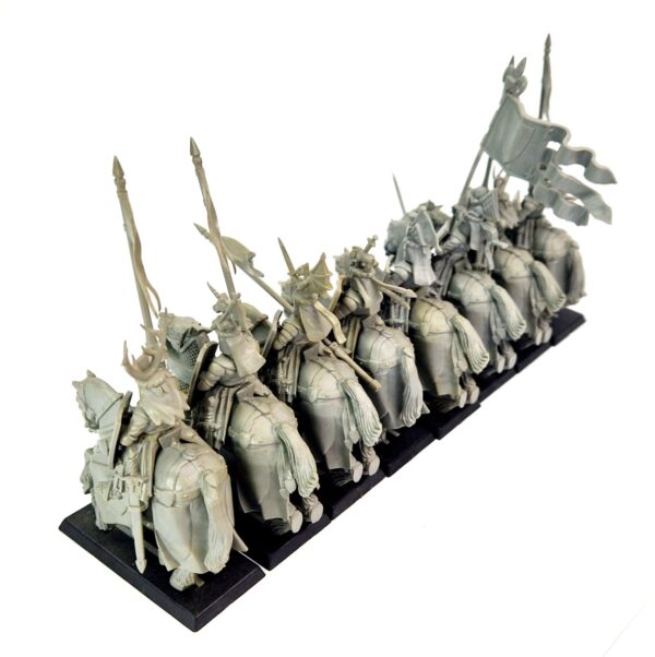 A photo of 6th edition Bretonnian Knights of the Realm warhammer miniatures