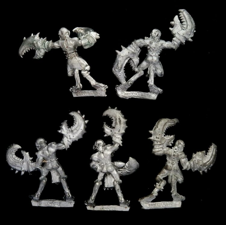 A photo of 5th edition Chaos Daemonettes of Slaanesh Warhammer miniatures