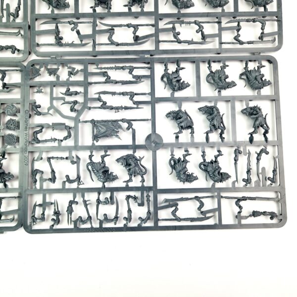 A photo of 7th edition Skaven Clanrats Warhammer miniatures