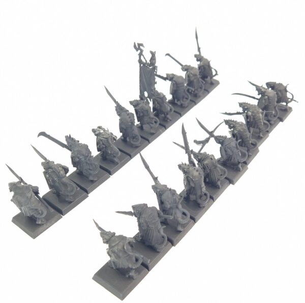 A photo of 8th edition Skaven Island of Blood Clanrats Warhammer miniatures