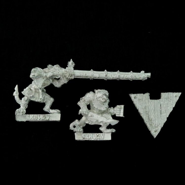 A photo of a Skaven Warplock Jezzails Warhammer miniature