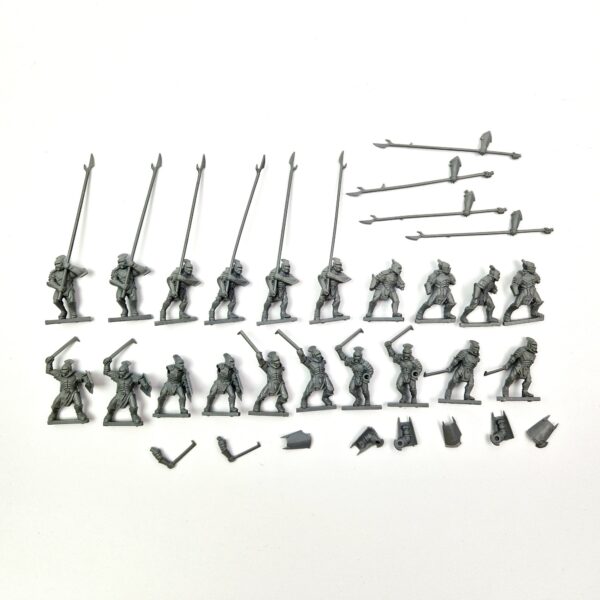 A photo of Isengard Uruk-Hai Warriors Warhammer miniatures