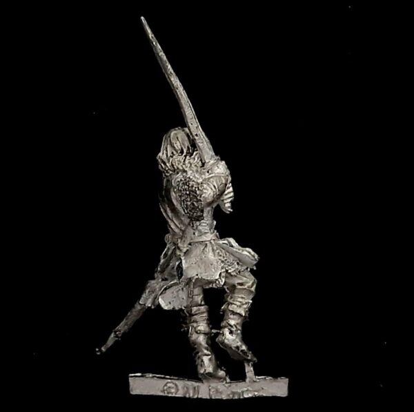 A photo of a The Fellowship Aragorn Helms Deep Warhammer miniature
