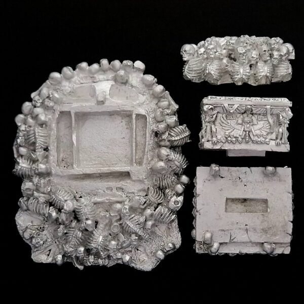 A photo of a 6th edition Tomb Kings Casket of Souls Warhammer miniatures