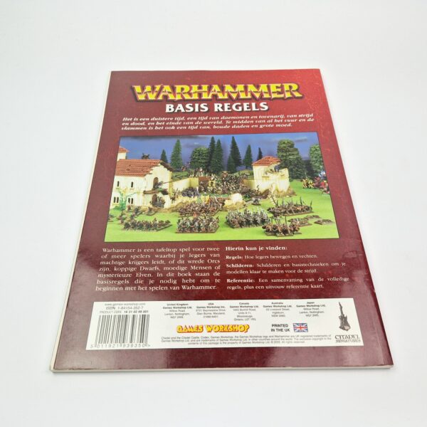 A photo of a Warhammer Basis Regels Warhammer Book