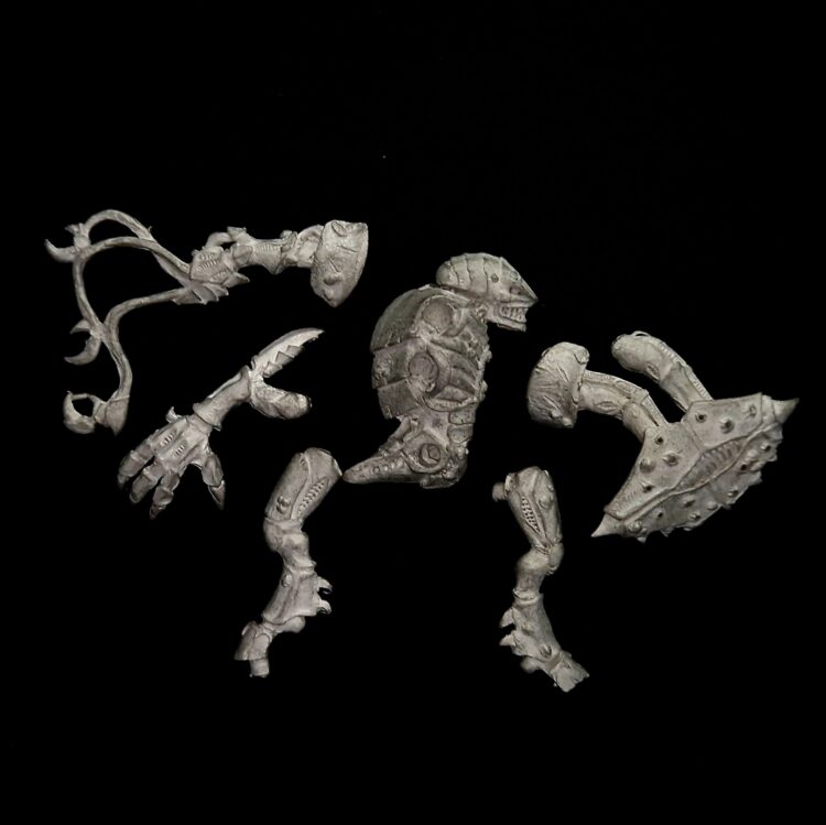 A photo of a Tyranid Tyrant Guard Warhammer miniature