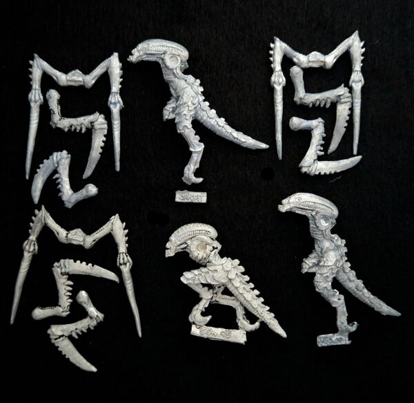 A photo of Tyranids Hormagaunts Warhammer miniatures
