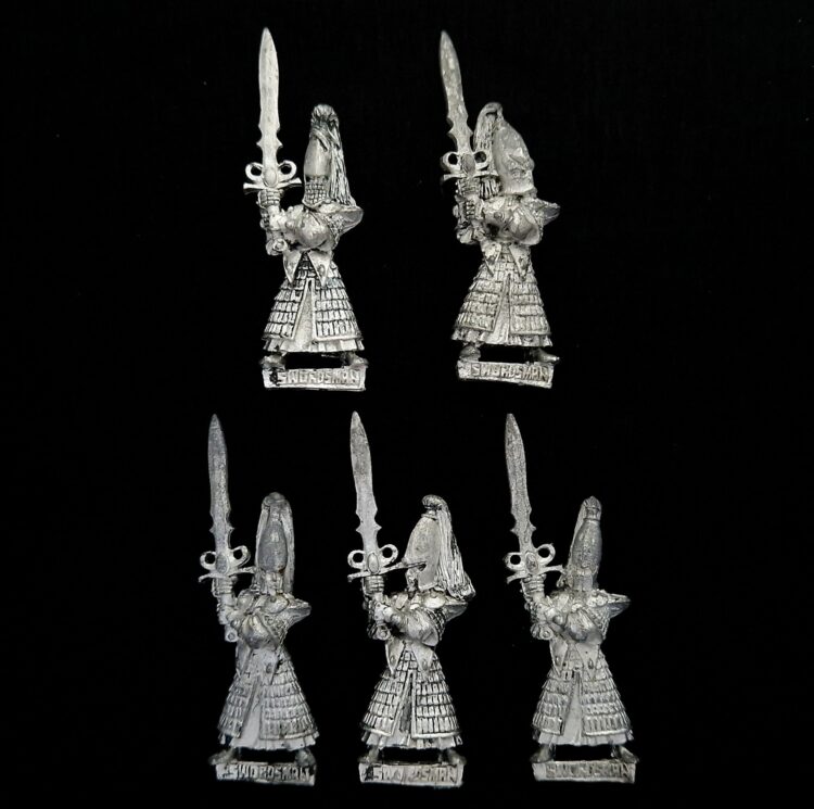 A photo of High Elves Swordmasters of Hoeth Warhammer miniatures