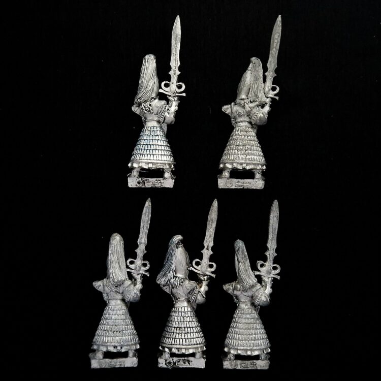 A photo of High Elves Swordmasters of Hoeth Warhammer miniatures