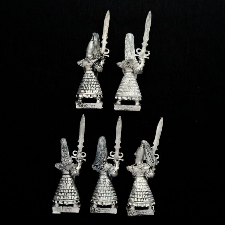 A photo of High Elves Swordmasters of Hoeth Warhammer miniatures