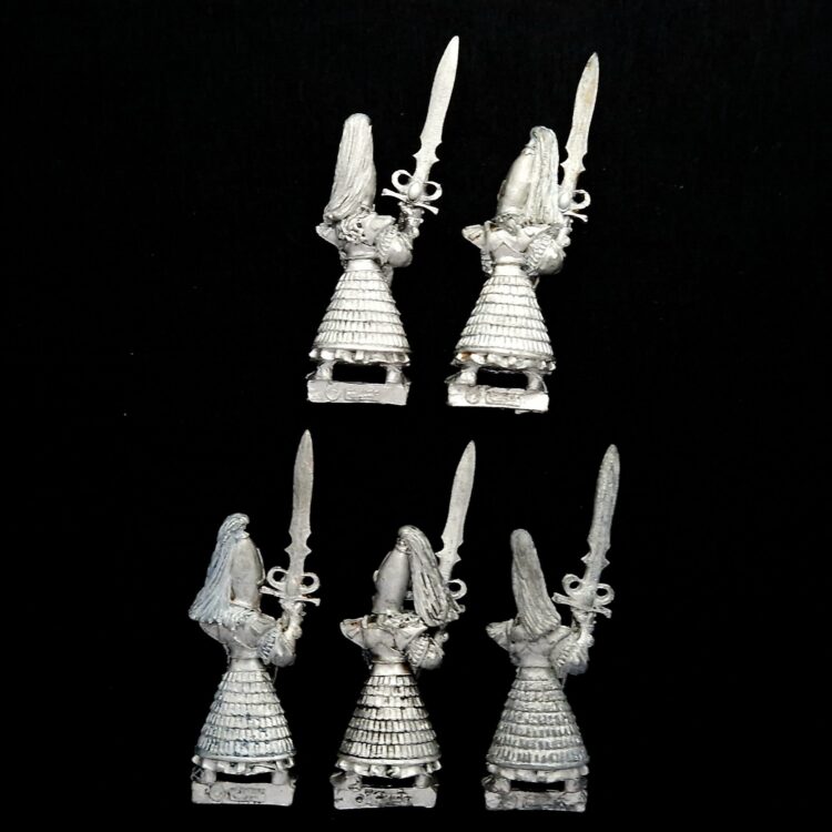 A photo of High Elves Swordmasters of Hoeth Warhammer miniatures