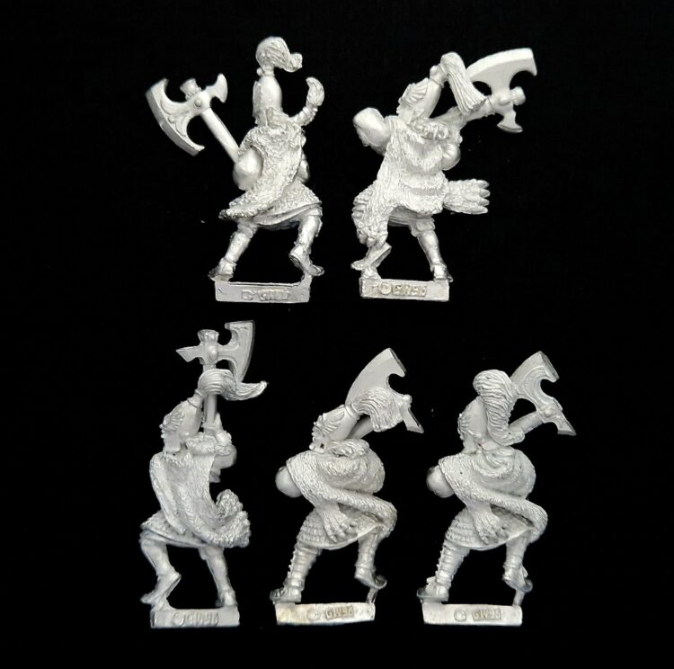 A photo of High Elves White Lions of Chrace Warhammer miniatures