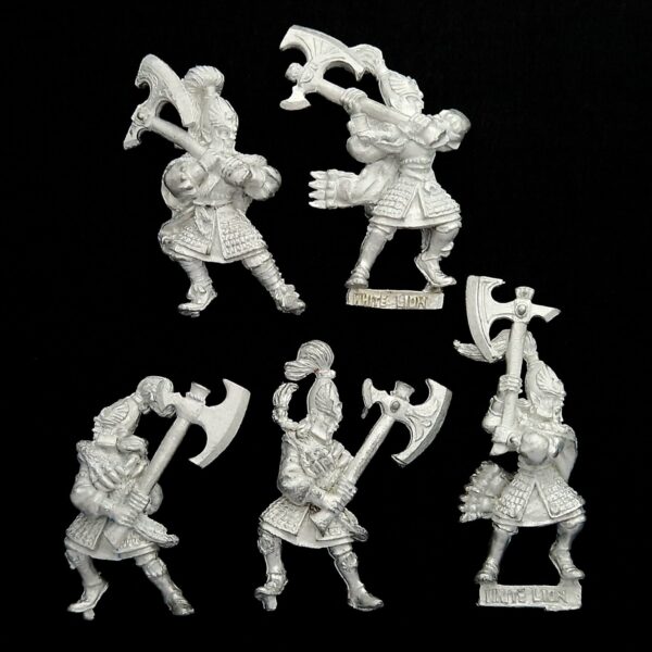 A photo of High Elves White Lions of Chrace Warhammer miniatures