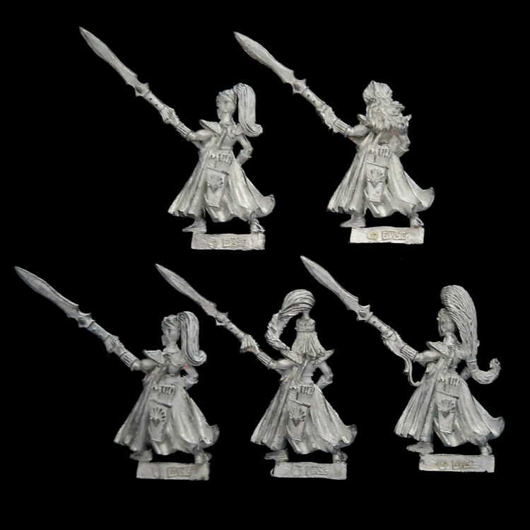 A photo of High Elves Maiden Guard Warhammer miniatures