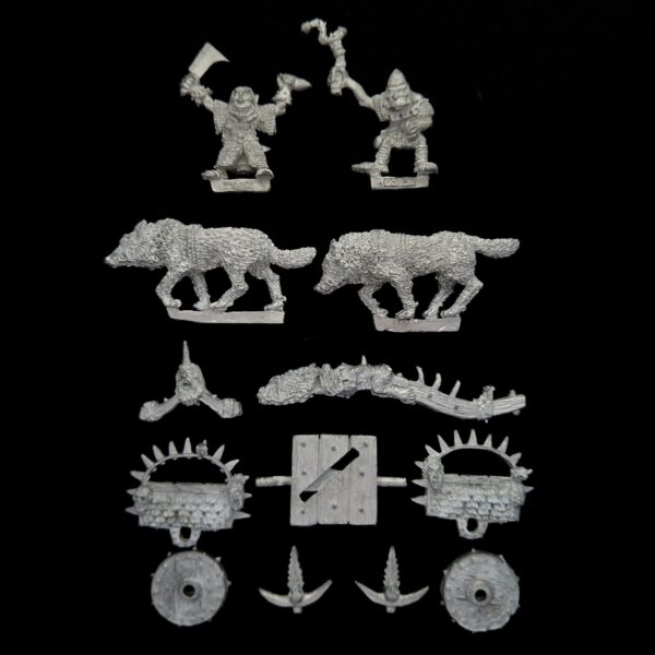 A photo of a Orcs and Goblins Goblin Battle Chariot Warhammer miniature