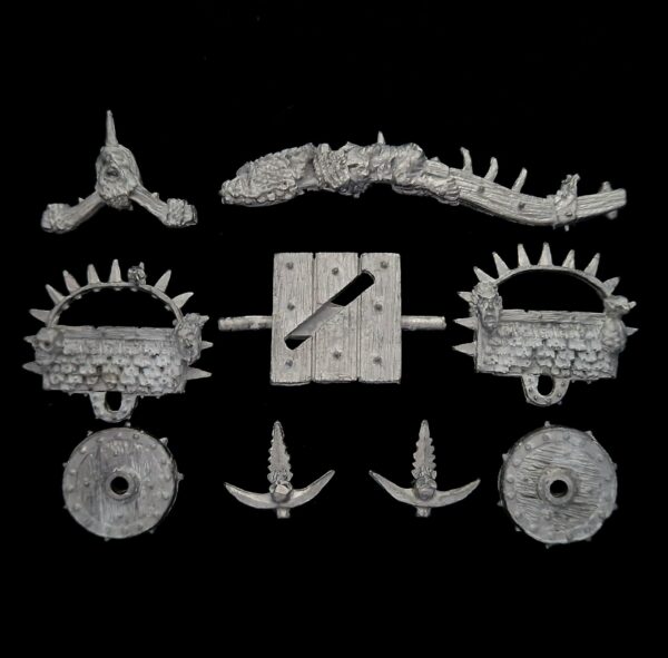 A photo of a Orcs and Goblins Goblin Battle Chariot Warhammer miniature