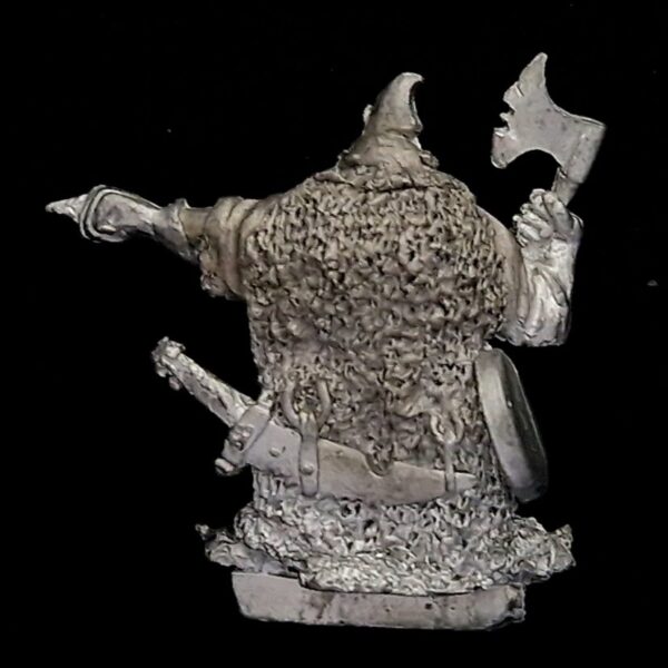 A photo of a Orcs and Goblins Eeza Ugezod's Mother Crushers Officer Warhammer miniature