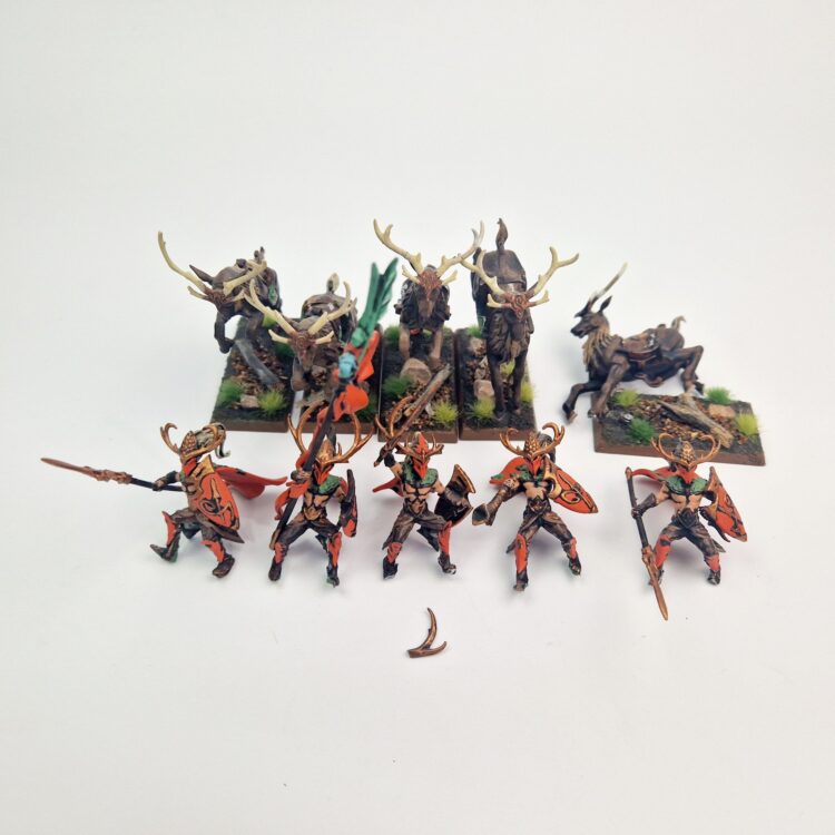 A photo of Wood Elves Wild Riders Warhammer miniatures