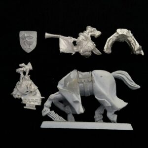 A photo of a Bretonnia Grail Knight Musician Warhammer miniature