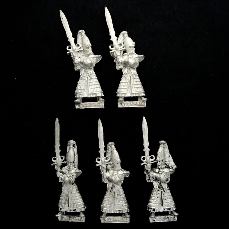 A photo of High Elves Swordmasters of Hoeth Warhammer miniatures