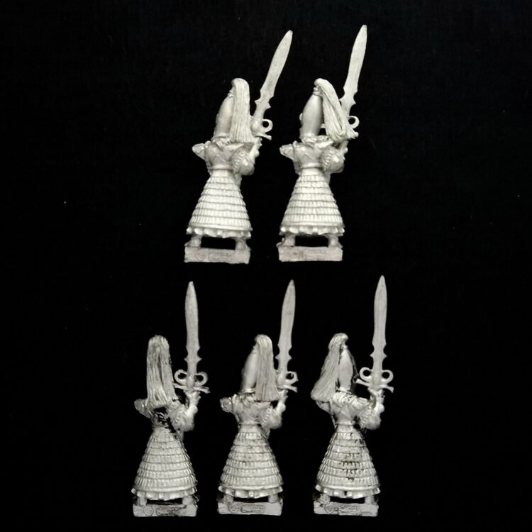 A photo of High Elves Swordmasters of Hoeth Warhammer miniatures