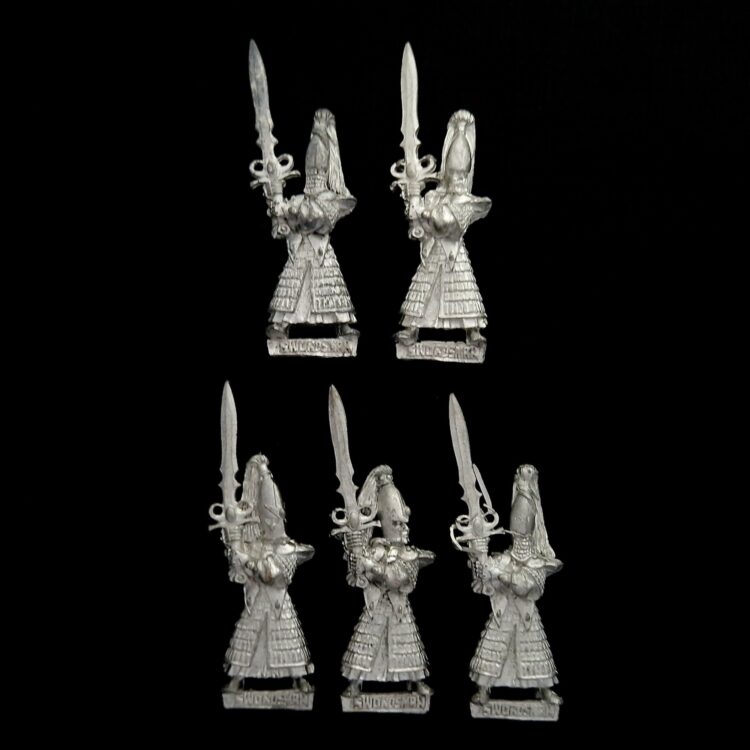 A photo of High Elves Swordmasters of Hoeth Warhammer miniatures