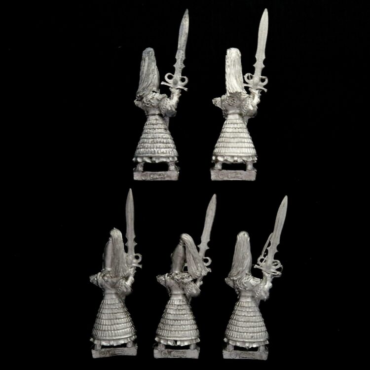 A photo of High Elves Swordmasters of Hoeth Warhammer miniatures