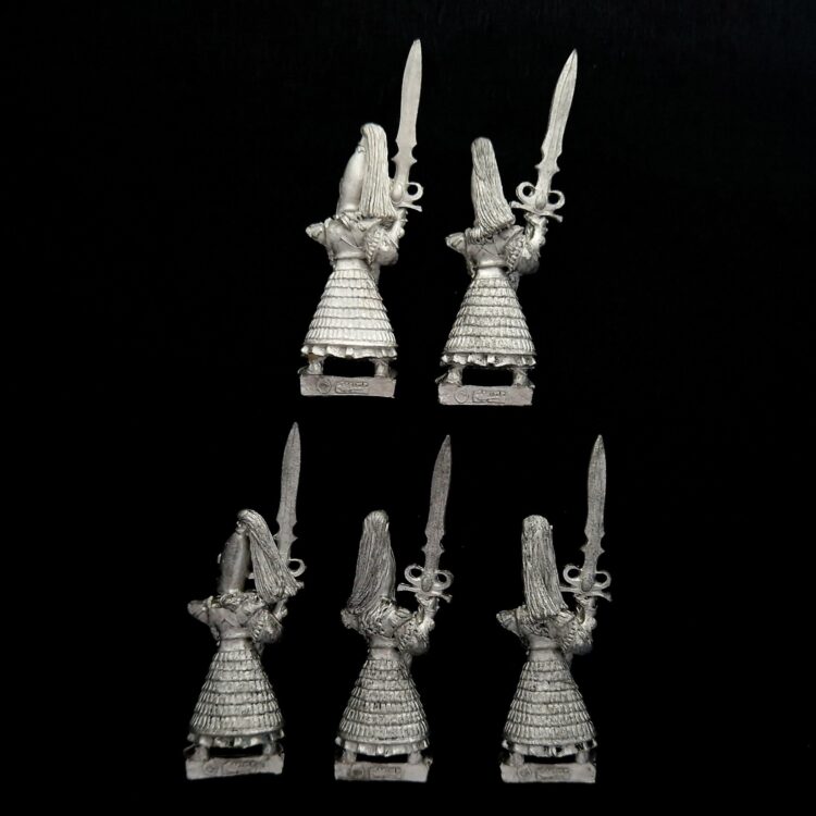 A photo of High Elves Swordmasters of Hoeth Warhammer miniatures