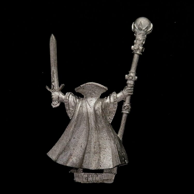 A photo of a The Empire Wizard Astromancer on Foot Warhammer miniature