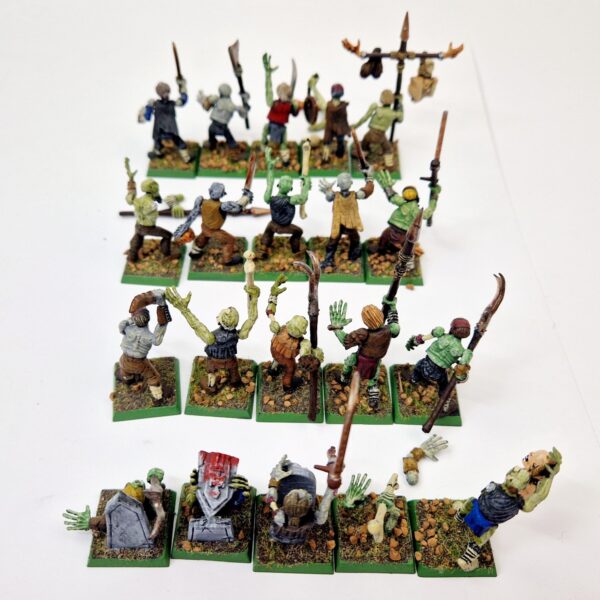 A photo of Vampire Counts Zombie Regiment Warhammer miniatures