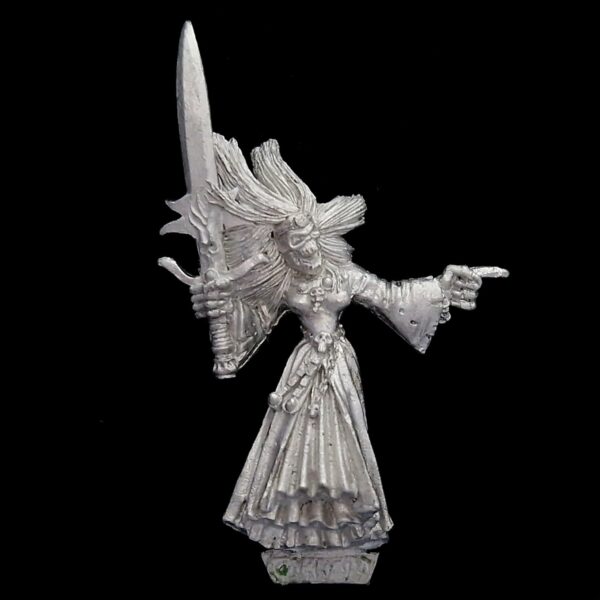 A photo of a Vampire Counts Banshee Warhammer miniature