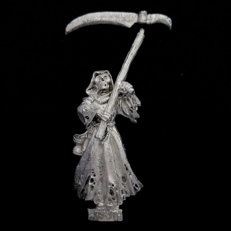 A photo of a Vampire Counts Wraith Warhammer miniature