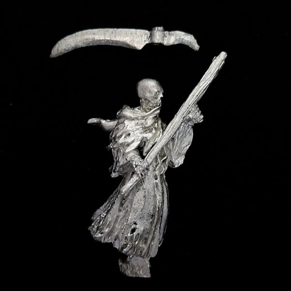 A photo of a Vampire Counts Wraith Warhammer miniature