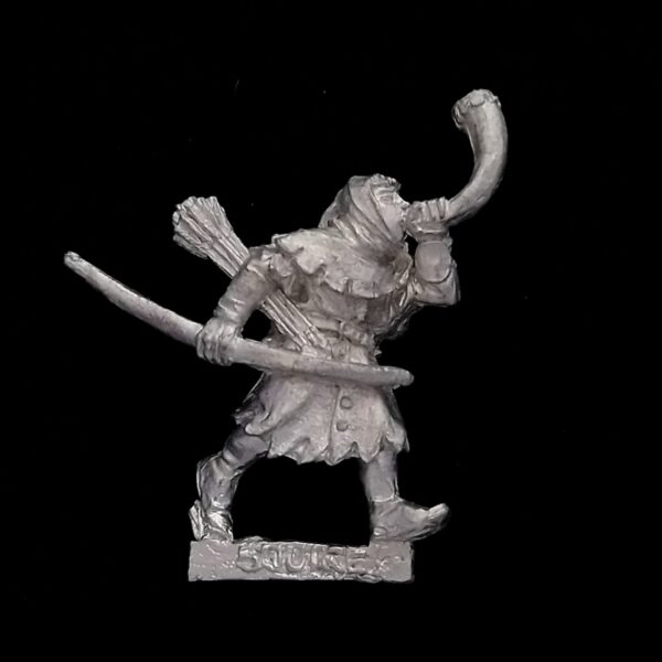 A photo of a Bretonnia Squires with Bows Musician Warhammer miniature