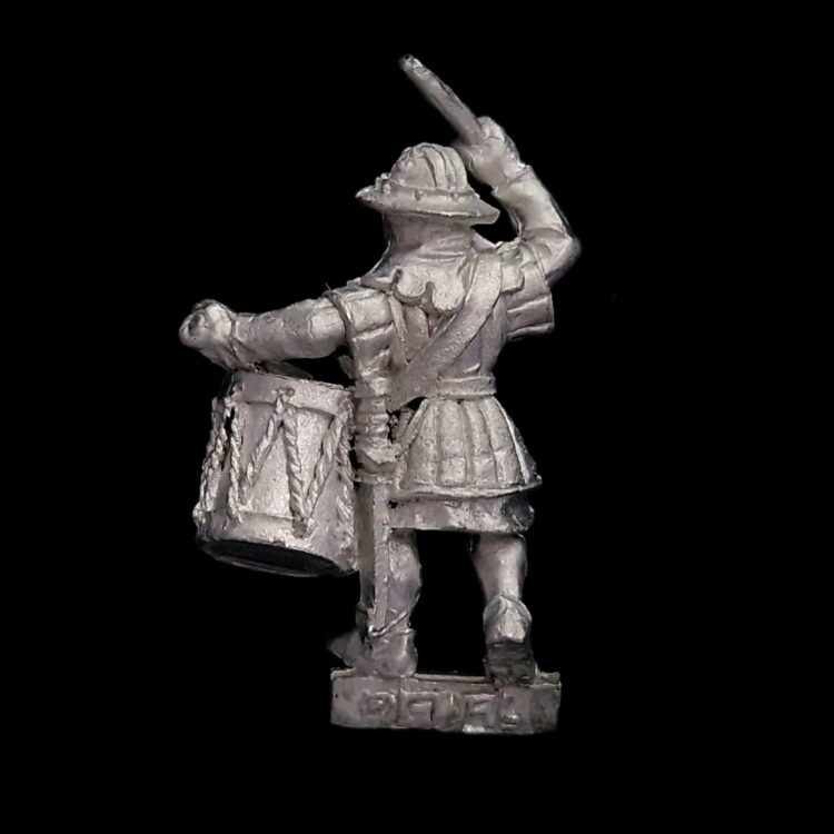 A photo of a Bretonnia Men at Arms Halbediers Musician Warhammer miniature