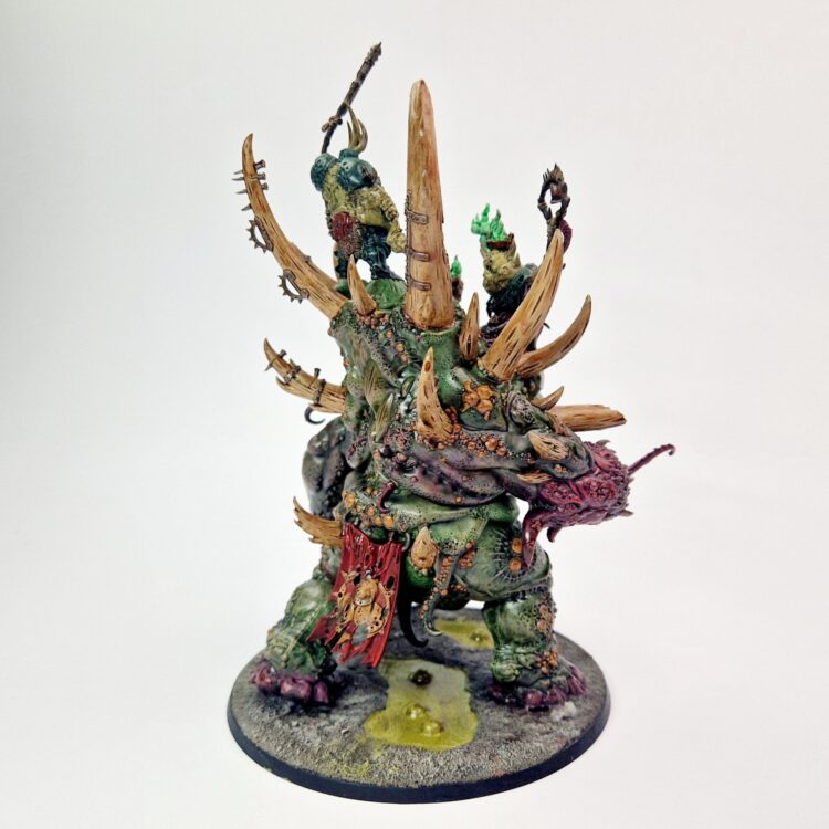 A photo of a Chaos Daemons The Glottkin Warhammer miniature