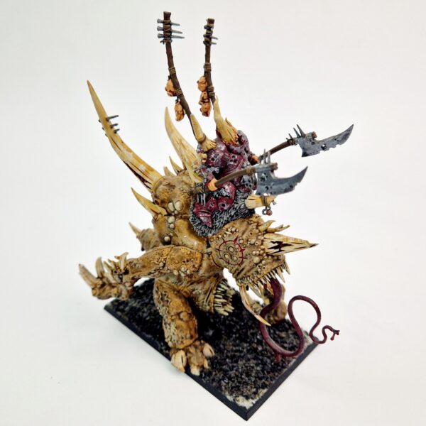 A photo of a Chaos Daemons Orghotts Daemonspew Warhammer miniature