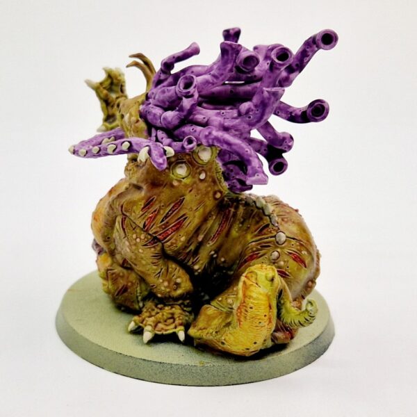 A photo of a Chaos Daemons Beast of Nurgle Warhammer miniature