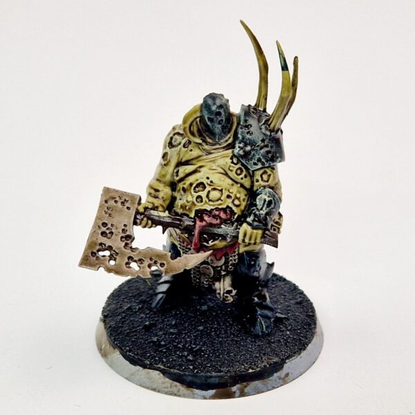 A photo of a Chaos Daemons Lord of Plagues Warhammer miniature
